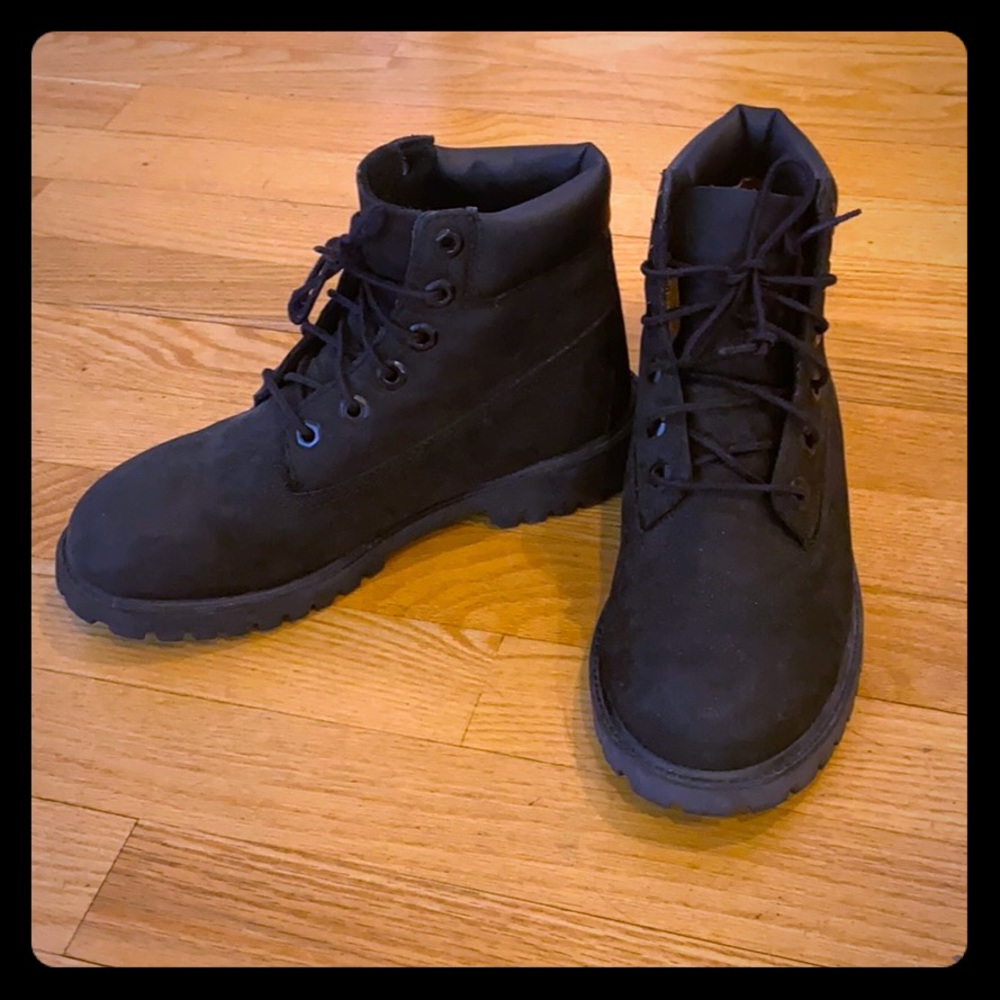 Timberland nubuck boots size 4.5 Youth